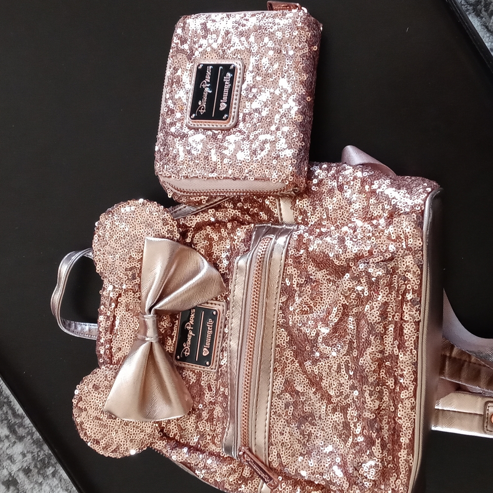Loungefly Minnie Mouse backpack and wallet